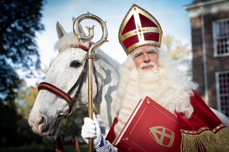 sinterklaas-bij-pannenkoekenhuis-de-bolle-buik-wijk-de-overweg-2fb4681a-eae3-4f32-a4ba-ea9ae754847b