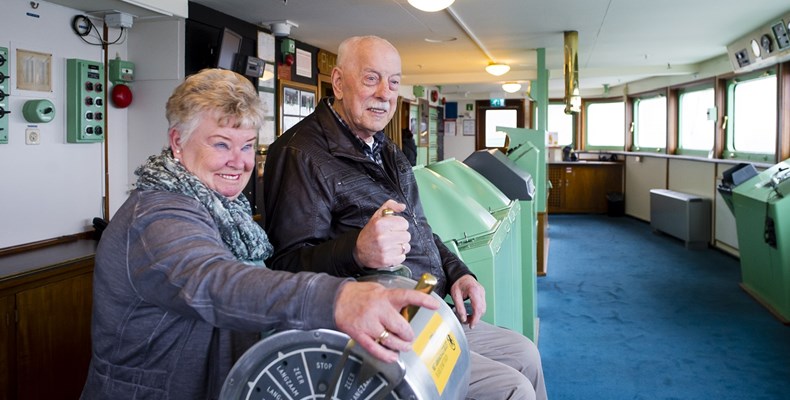 Marinus Rinkel gaat met zijn vrouw naar SS Rotterdam