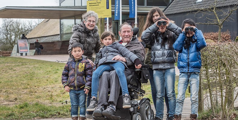 Steef geniet met zijn familie