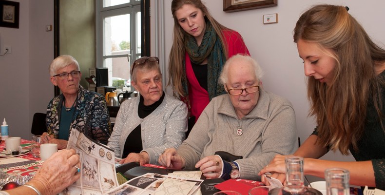 Studenten Hoge Hotelschool Maastricht als stagair of bestuursvrijwilliger 