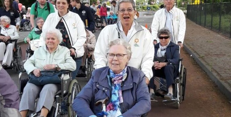 Roll Over Bronckhorst met rolstoeldriedaagse