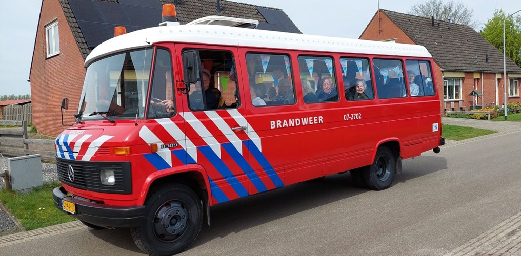Met z'n allen naar het jubileumfeest