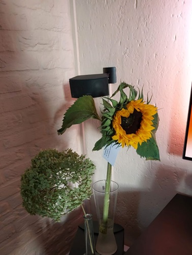 Een foto met een reactie van één van de ontvangers: Nogmaals bedankt voor jullie bezoek, het heeft ons heel goed gedaan, dat er toch aan ons wordt gedacht..