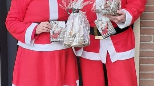kerstvrouw-en-kerstman-2020jpg