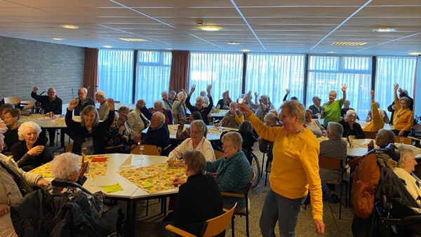 foto-nwjrsbijeenk-zonnebloemjpg