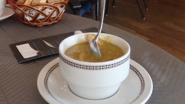 erwtensoep-eten-1jpg