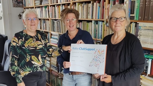rabo-clubsupport-2023-uitreiking-chequejpg