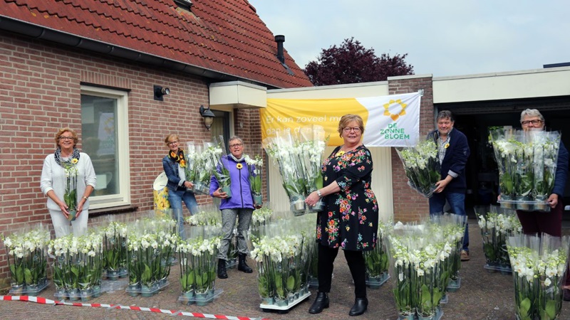 2020-05-04-planten-voor-zb-klaarzetten-008jpg