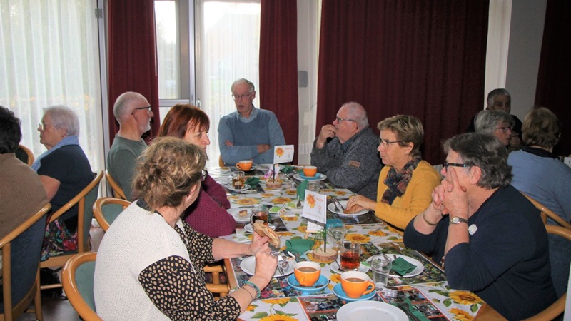 lunch-en-sparren-met-vrijwilligers-18112226jpg