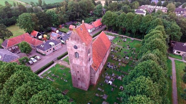 oudkerk-drone-juni-2015-5-1024x768jpg
