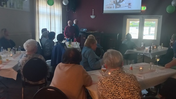 foto-tijdens-presentatiejpg