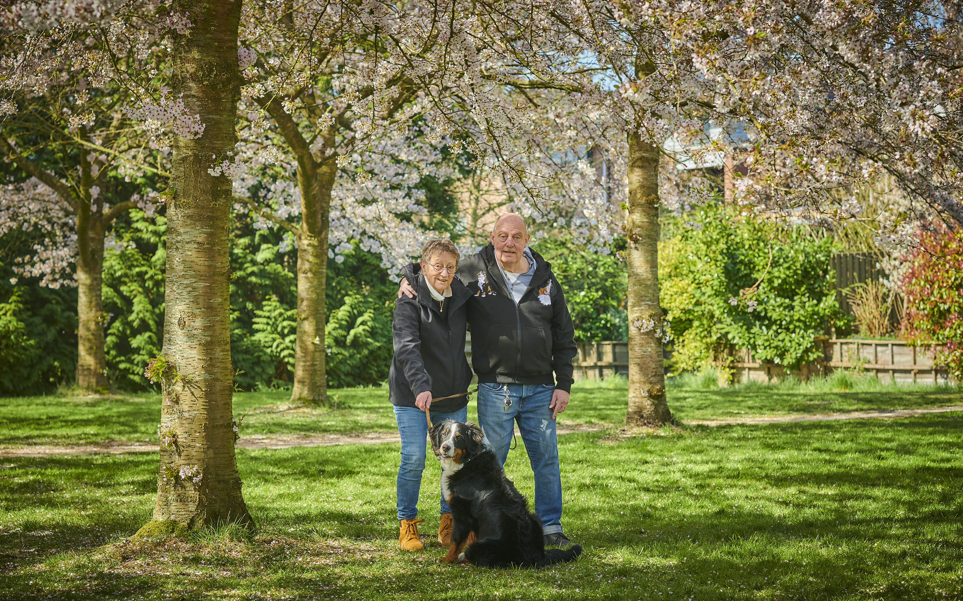 Gerda en Jaap met hun hond