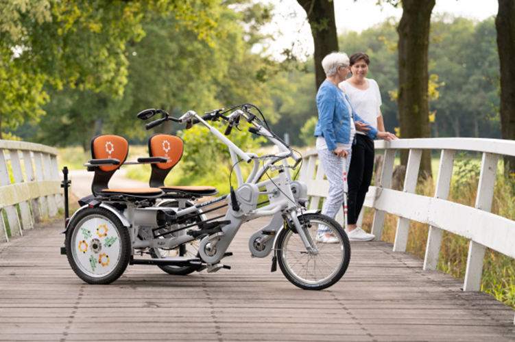 Zonnebloemfiets type duofiets